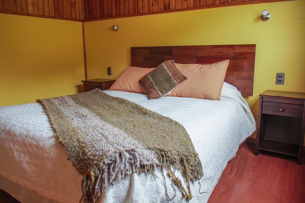 Cabanas Palafitos Los Pescadores Кастро Екстериор снимка